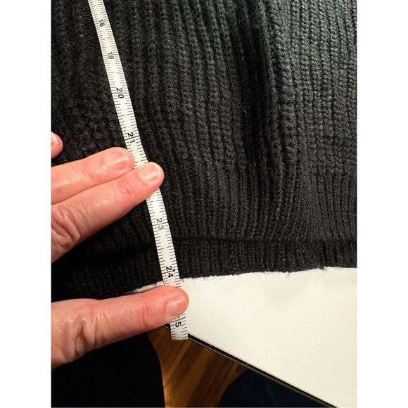 Slouchy Sweater Top with Pearl Beads - Picture 4 of 7